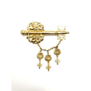 Etruscan Polished Gold Baroque Chatelaine Skeleton Key Large Dangle Pin Brooch